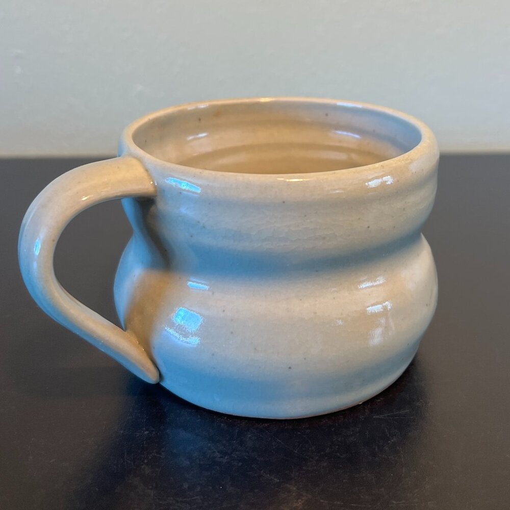 Handcrafted Jade Green Studio Pottery Coffee Soup Mug ~ Rounded Cinched Center - Picture 5 of 12